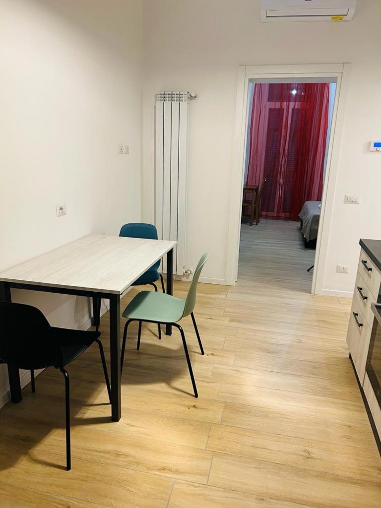 Easy Room Italy Rogoredo Milano Esterno foto